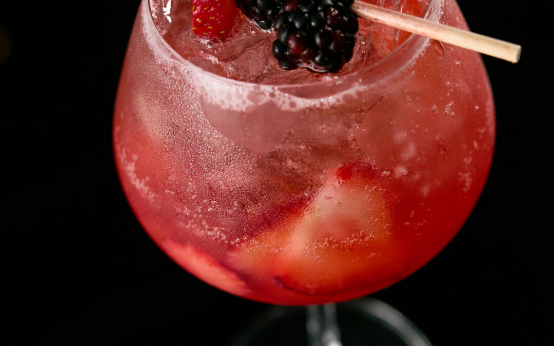 WILD BERRIES & CHAMPAGNE SANGRIA
